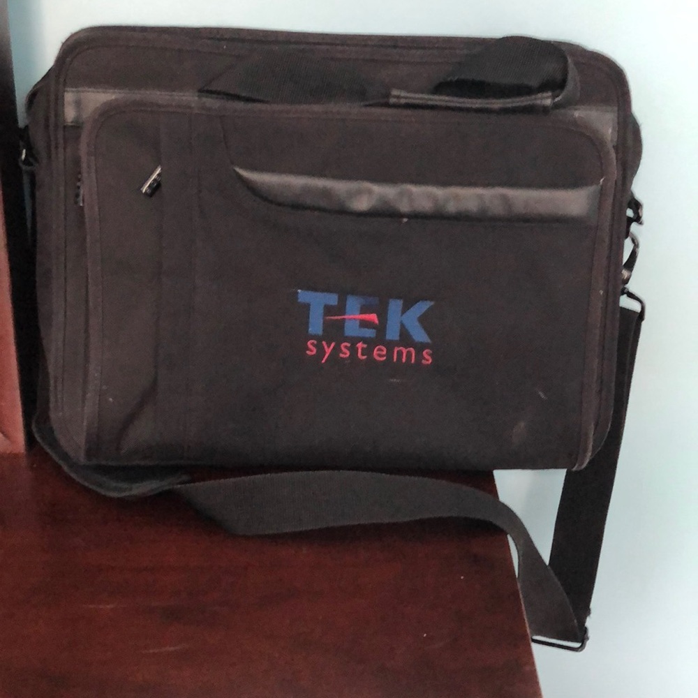 Tek Systems computer bag